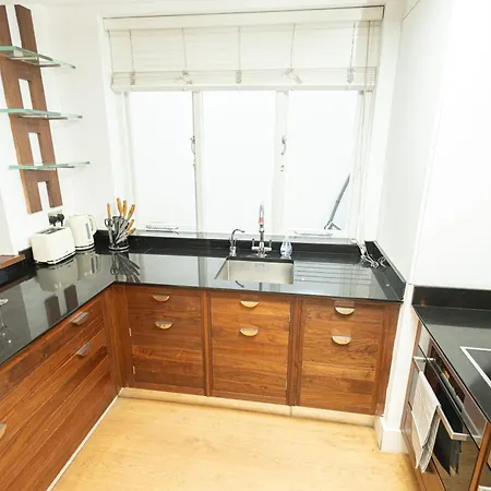 2Bedroom Gem In The Heart Of Kensington Londres Exterior foto